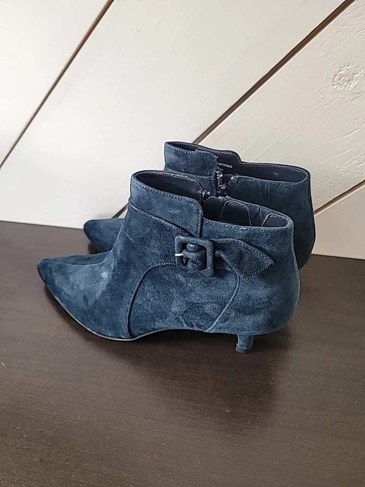 NUEVO Bella Vita Bindi Mujer 8 Azul Marino Gamuza Botines Cuero Genuino Superior Foto 4 de 4