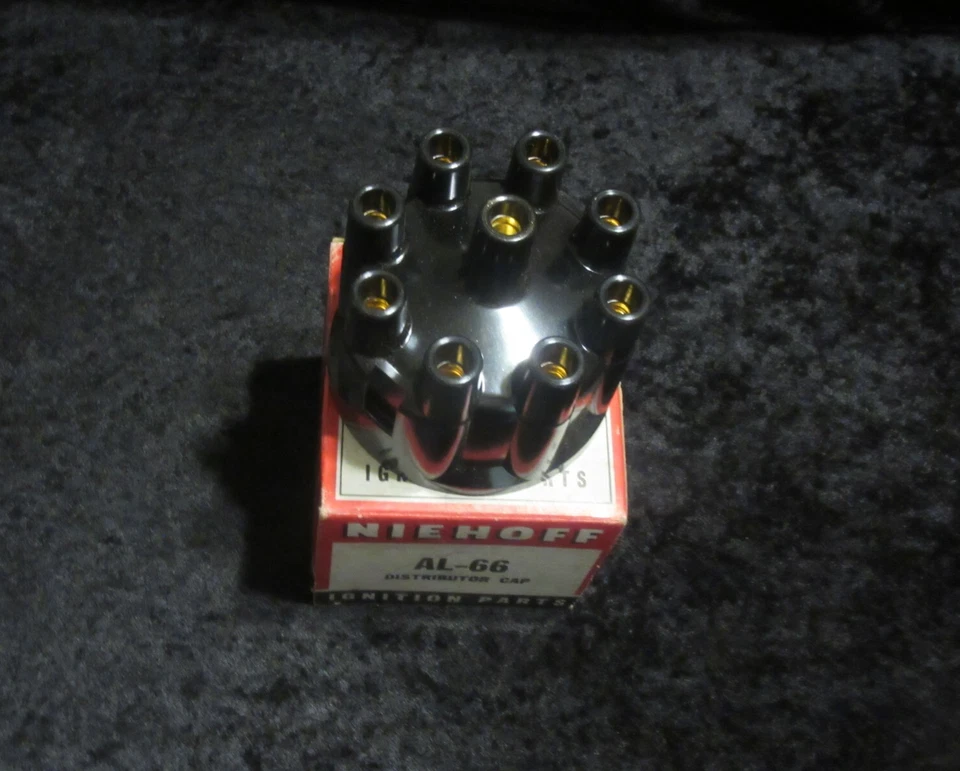 NOS 1956-1966 Chrysler DeSoto Dodge Plymouth AMC Rambler Niehoff Distributor Cap Foto 2 de 3