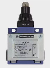 New In Box Schneider XCKM102 Limit Switch