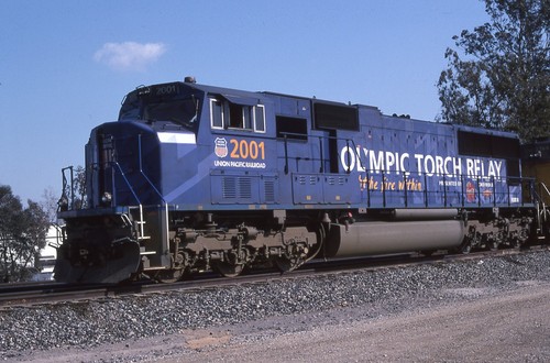 original slide up union pacific sd70m #2001 - mira loma ca 2004