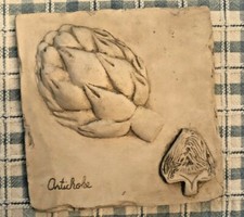 Hen-Feathers Accents Artichoke 3D Wall Plaque/Tile - Never Used