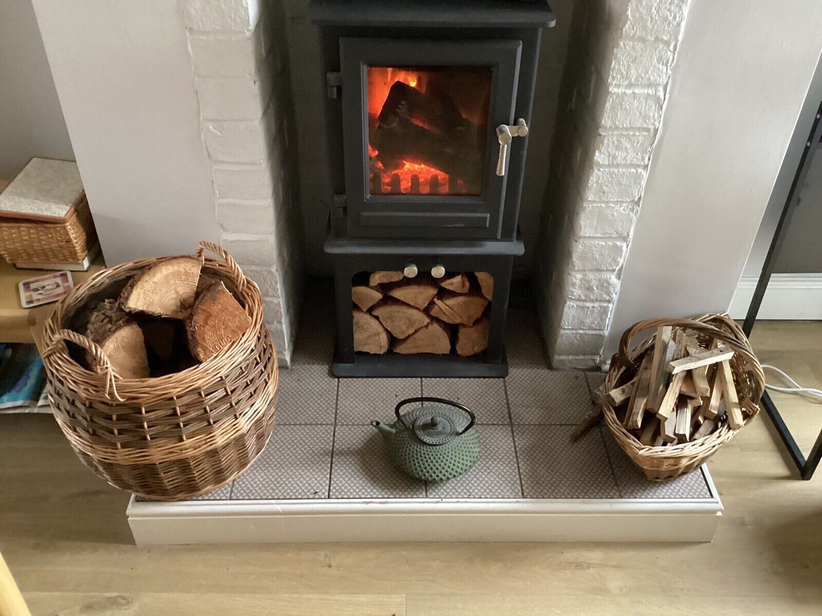 Clock Blithfield 5KW Compact Wood Log Burner Burning Multi Fuel Stove