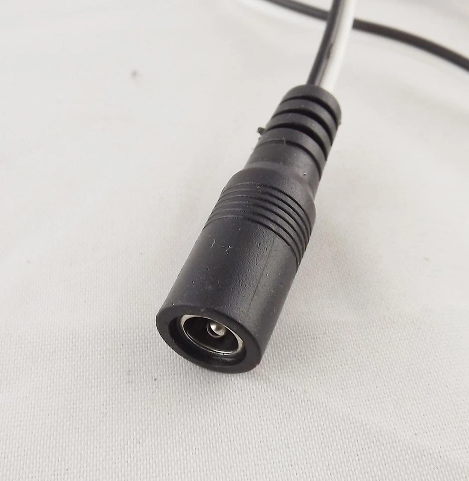 DC Power 5.5x 2.1mm Female to Male Cable Adapter Extension Cord Connector 1m 3ft - Image 4 of 4
