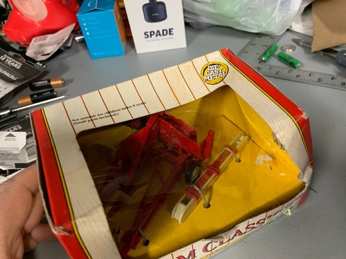 Ertl Farm Classic Case Corn Picker 1:43 Replica #2621 - Picture 3 of 8