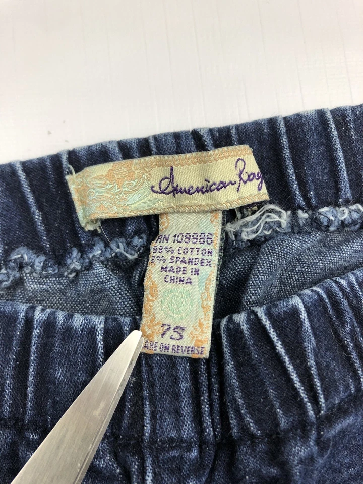 Pantalones de mezclilla American Rag para niñas talla 15 pierna ajustada azul medio cintura elástica elástica Foto 3 de 4