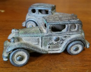 2 Vintage Austin Cast Iron Toy Cars Ebay