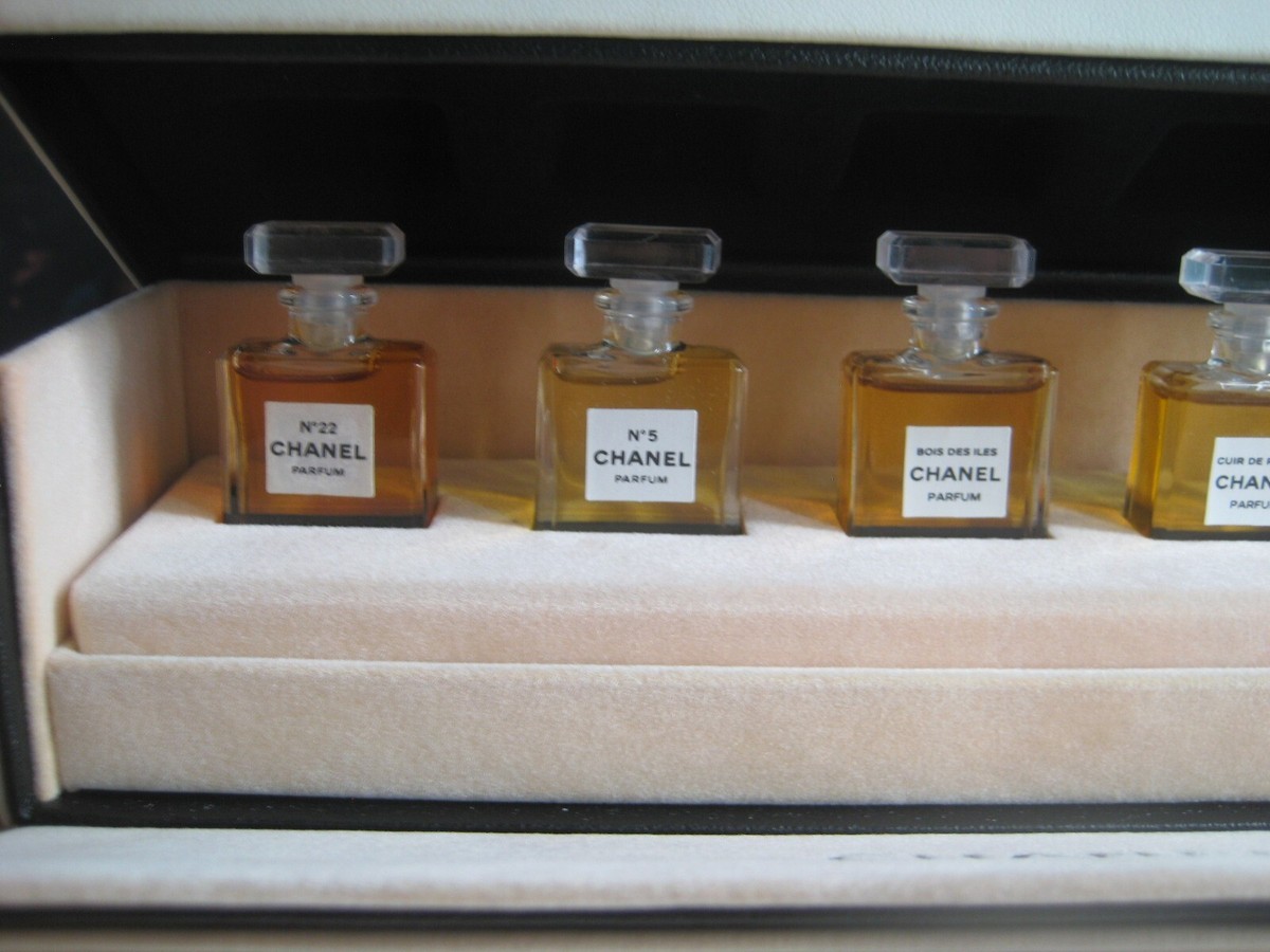 Makes Shopping EasyVintage Chanel Box Set Mini Perfume Bottles No.5 22