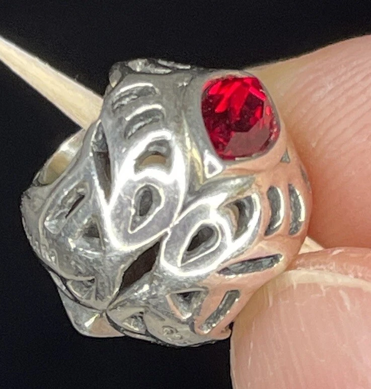 Chamilia birthstone deals ring
