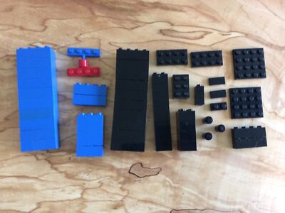 VINTAGE LEGOS LOT - 54 PIECES OF BLUE & BLACK BRICKS - VARIOUS SIZES