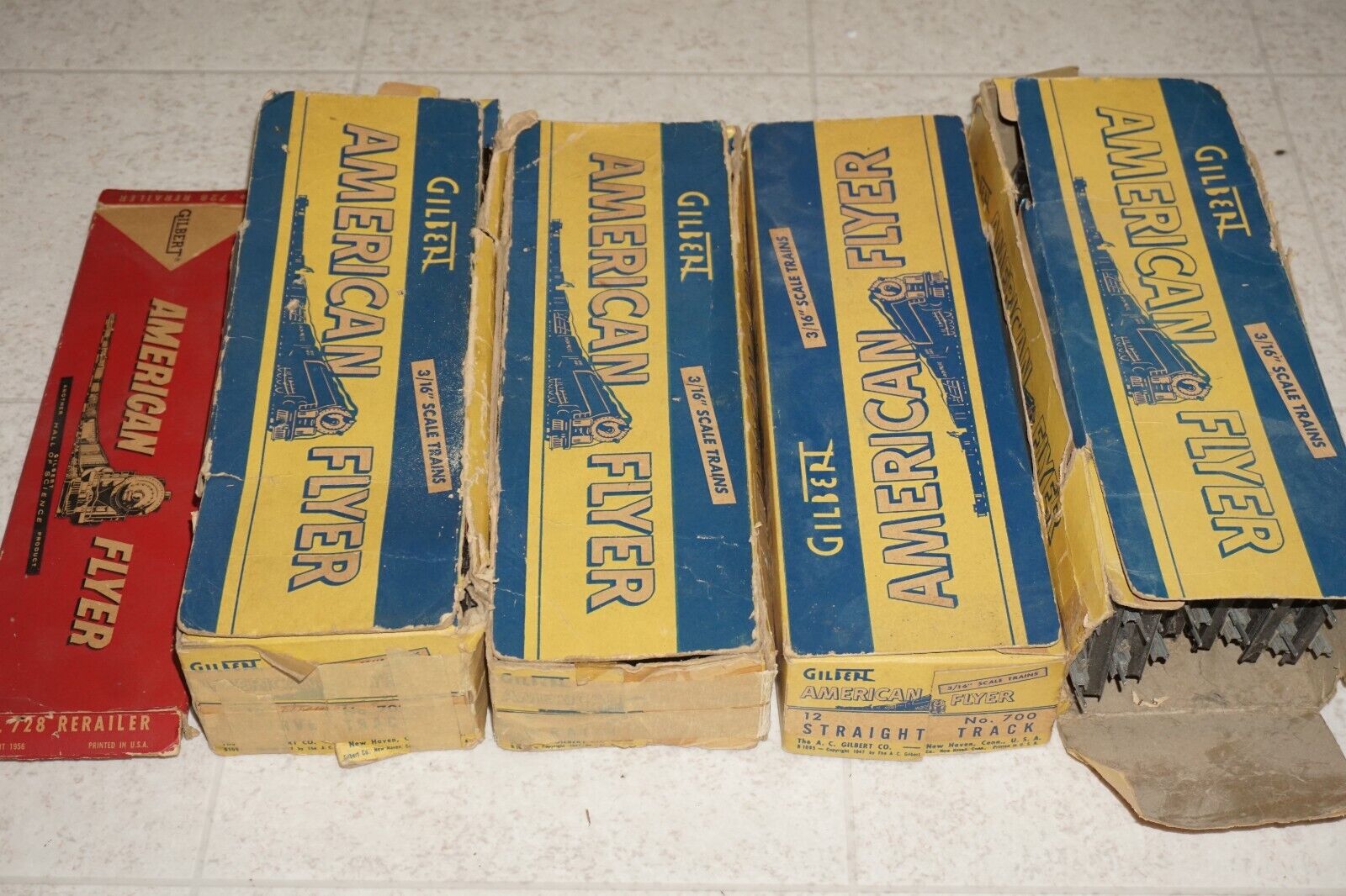 Vintage Gilbert American Flyer 2 700 boxes 2 702 boxes 1 728 Straight Curved