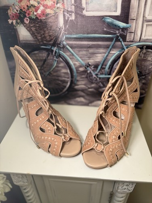 #ad Gianni Bini Bride High heels size 7 $23.02