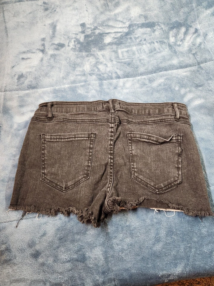 Forever 21 女式牛仔裤黑色和白色星星条纹 30 码 — 第 2/3 张图片