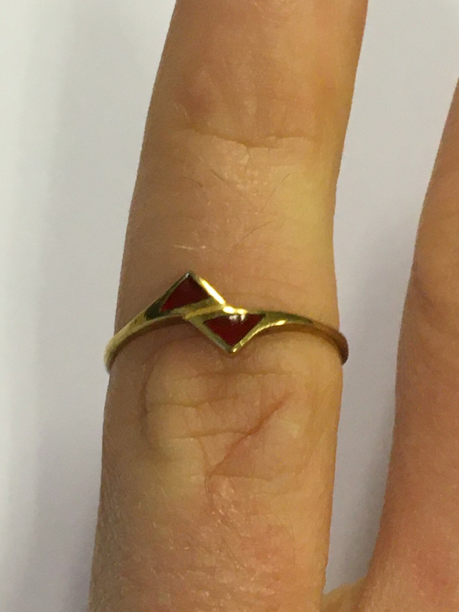 Bague Plaquée Or Avec Pierre Rouge ébréchée - Taille 56 - Occasion à Petit Prix