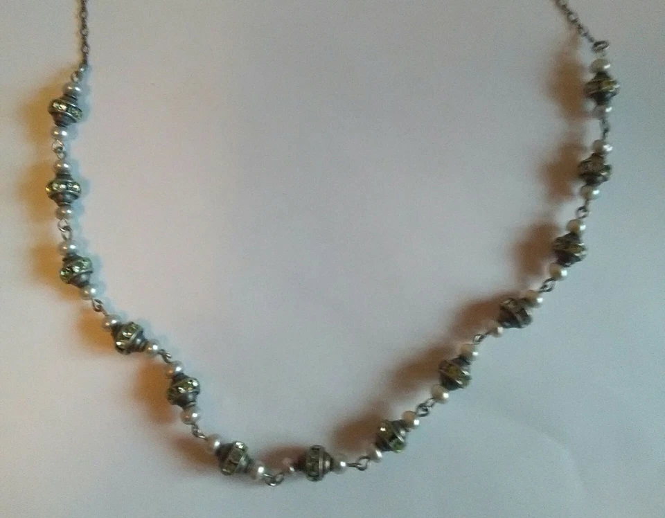 VINTAGE LIZ PALACIOS ROUND IRIDESCENT GLASS STONE 17" NECKLACE - Image 2 of 3