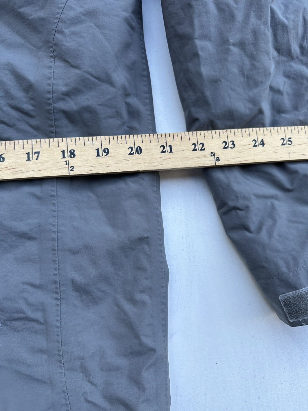 Marmot Mens sz Small grey full zip rain ski hoodie jacket coat