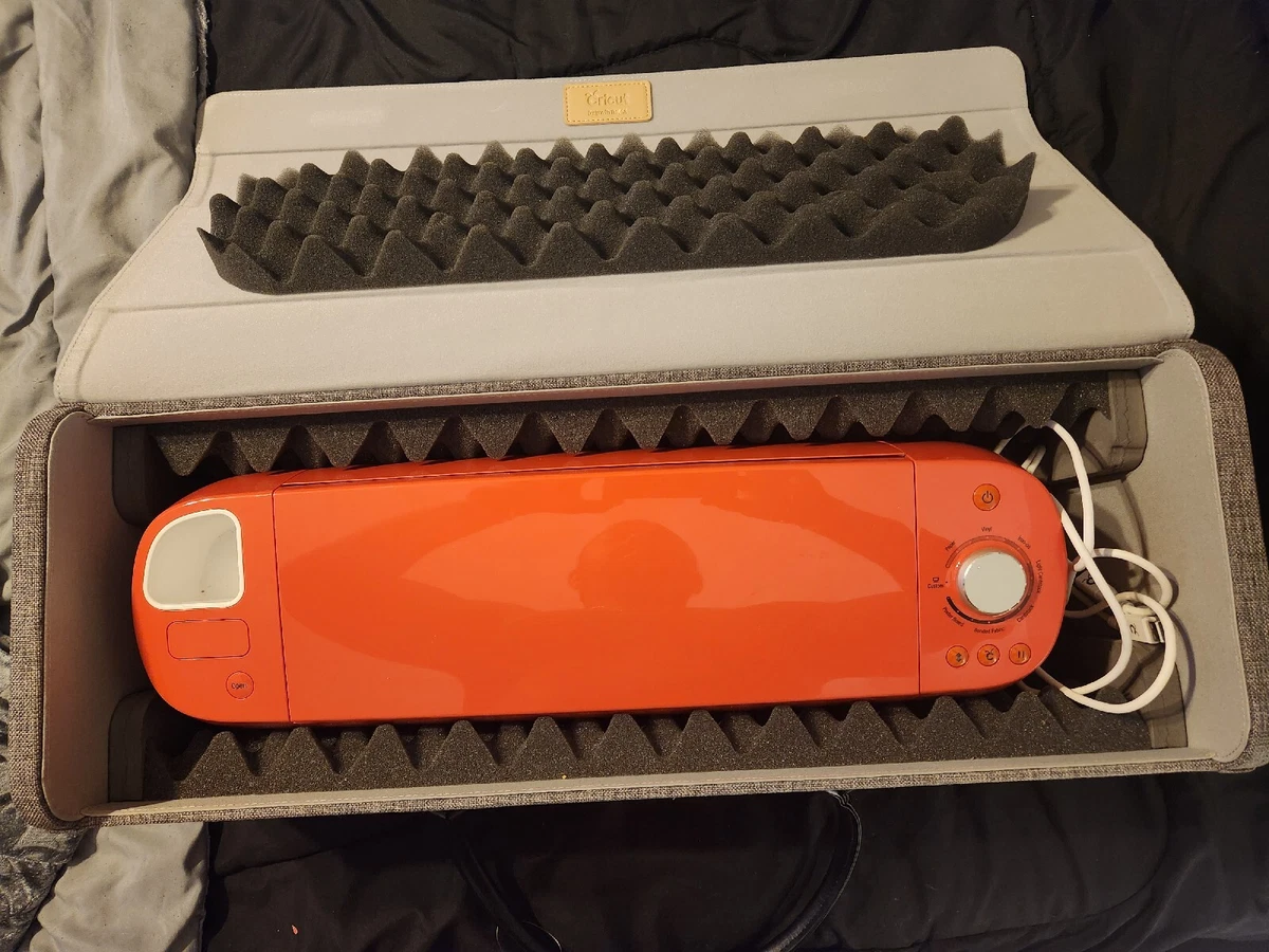 Cricut Explore Air 2 Bundle with Heat Press and Carry Cases LOCAL PICKUP