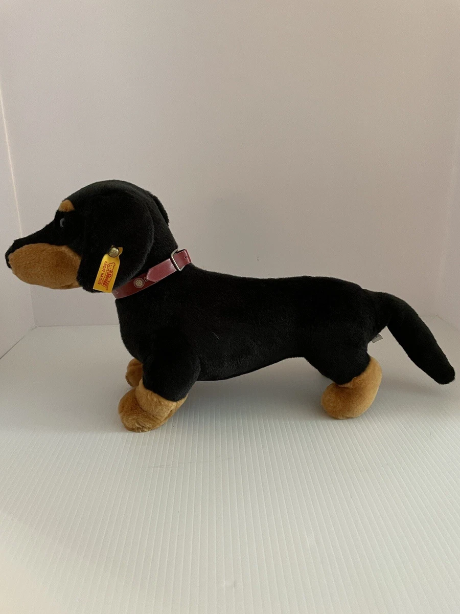Steiff dachshund hotsell dog