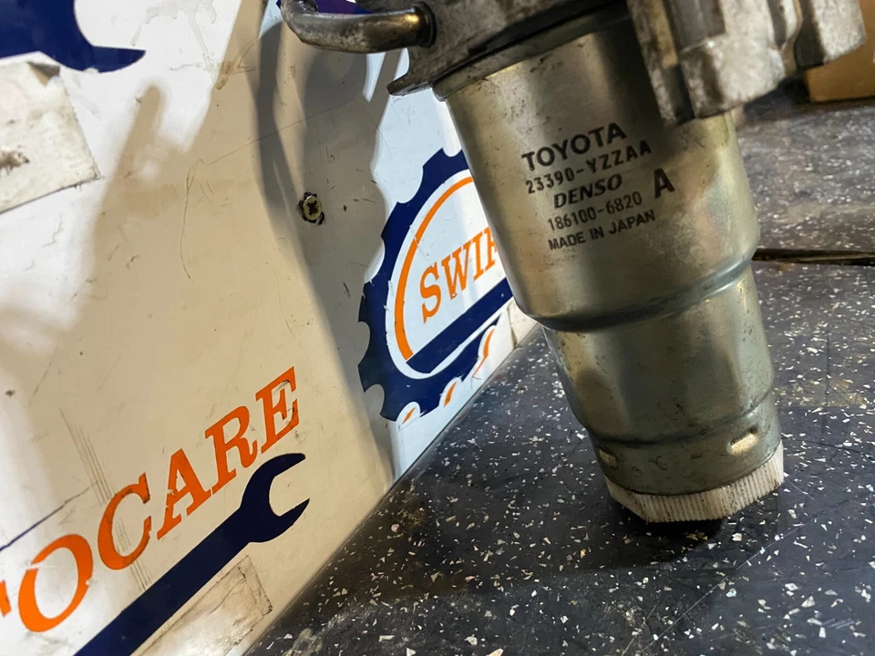 CABEZAL FILTRO COMBUSTIBLE TOYOTA YARIS TR D4D MK2 Genuino 2010 Foto 3 de 4