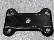 63-77 Corvette Rear Leaf Spring Mount Anchor Plate w/o"W" Stamp-GM #3817582-USED