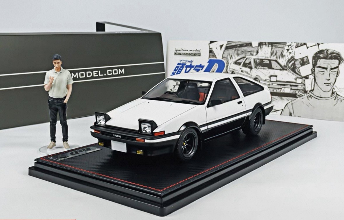Ignition 1/18 Initial D Toyota Sprinter Trueno AE86 White/Black