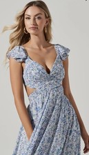 Astr The Label Primrose Floral Maxi Dress Medium Elegant Open Back Dress