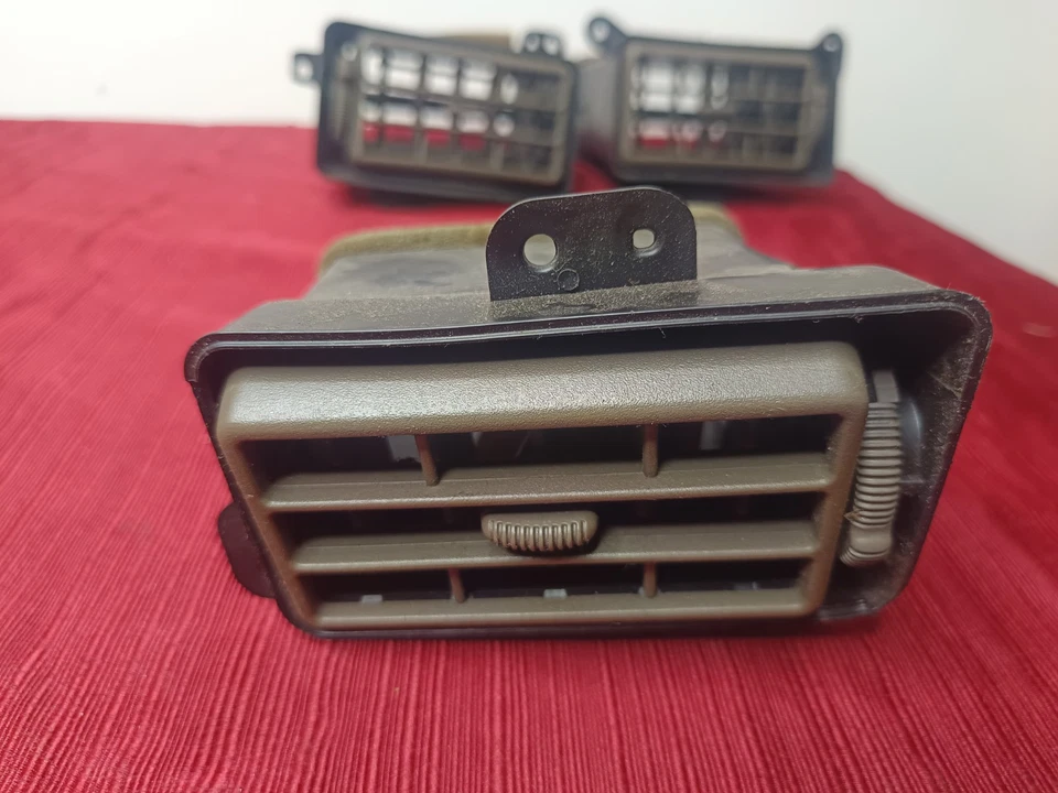 Ford F250 1999-2004 F350 F450 Super Duty Excursion OEM AIRE ACONDICIONADO ventilaciones marrones Foto 3 de 4