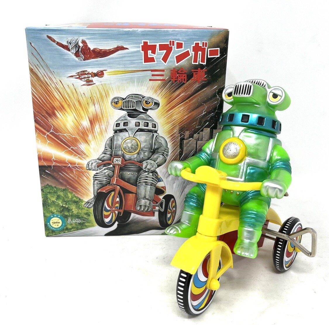 M1-Go M1 SEVENGER Tricycle Trike Vinyl Kaiju Sofubi Ultraman Leo