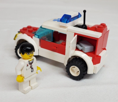 Vintage 2006 LEGO City DOCTOR'S CAR Set #7902 100% Complete