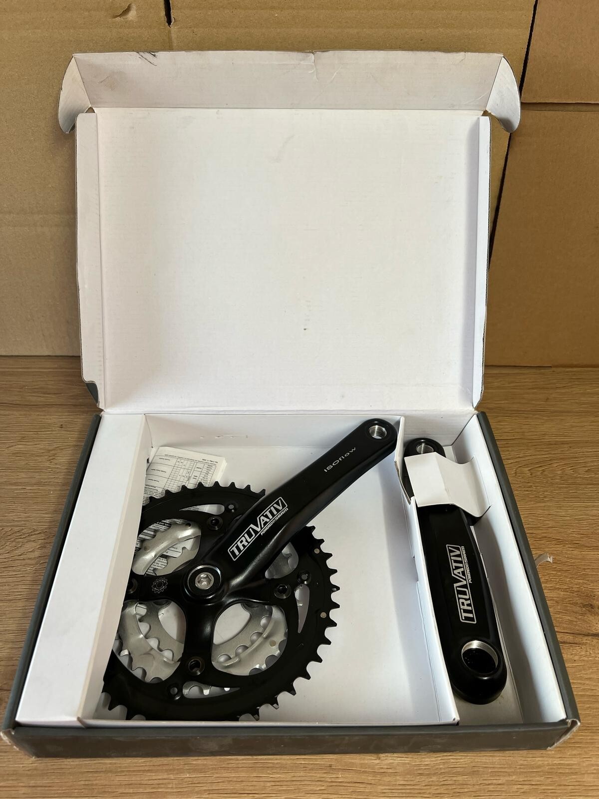 NIB Truvativ Isoflow Crankset 175 mm 44/32/22T a Power Spline Interface a MTB