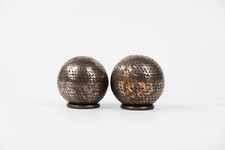 Lotto composto da due bocce Palle chiodate "Lyonnaises" Francia inizi secolo XX