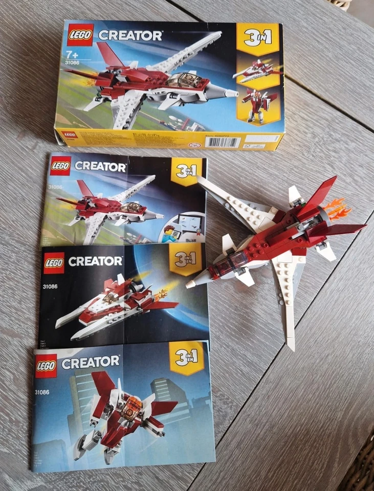 LEGO Creator 31086 Futuristic Flyer