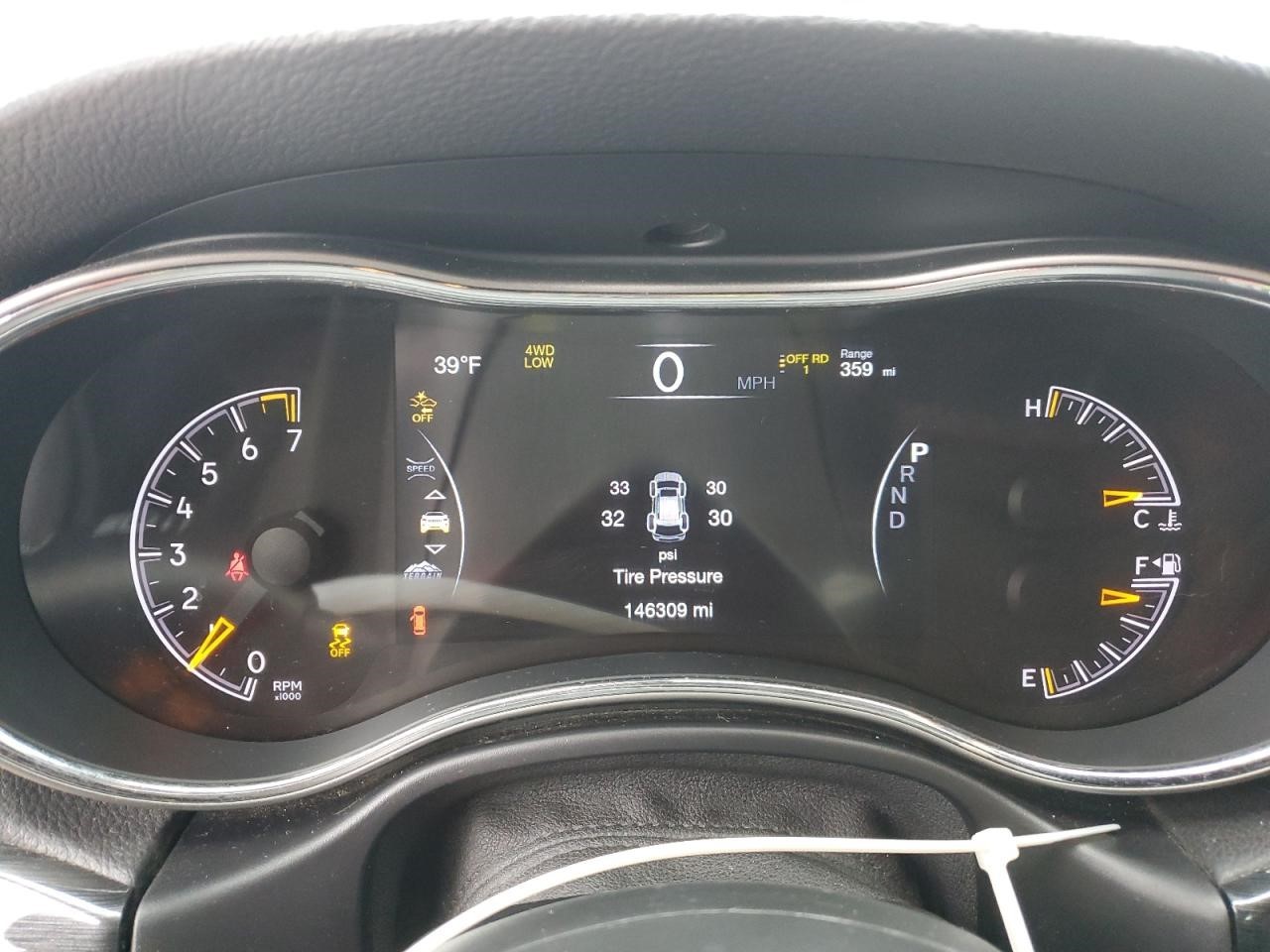 Used Front Left Seat Belt Front fits: 2017 Jeep Grand cherokee bucket seat drive