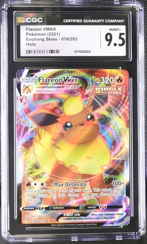 CGC Mint+ 9.5: Flareon Vmax (018/203) Pokemon Evolving Skies (EN)