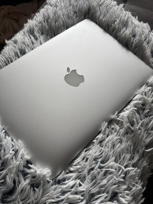 MacBook Pro (Retina 13-inch Early 2015)