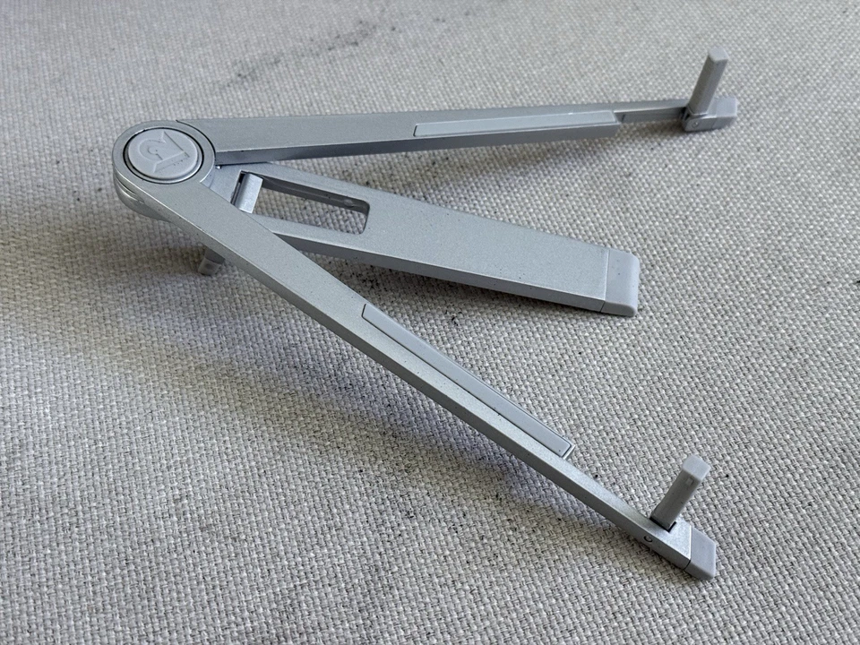 Twelve South Compass - Silver -  Mobile Display Stand - Image 4 of 4