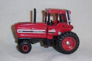 1/64 Ertl Case IH 5088 with Rare Red Rims and WFE Farm Toy Tractor Diecast