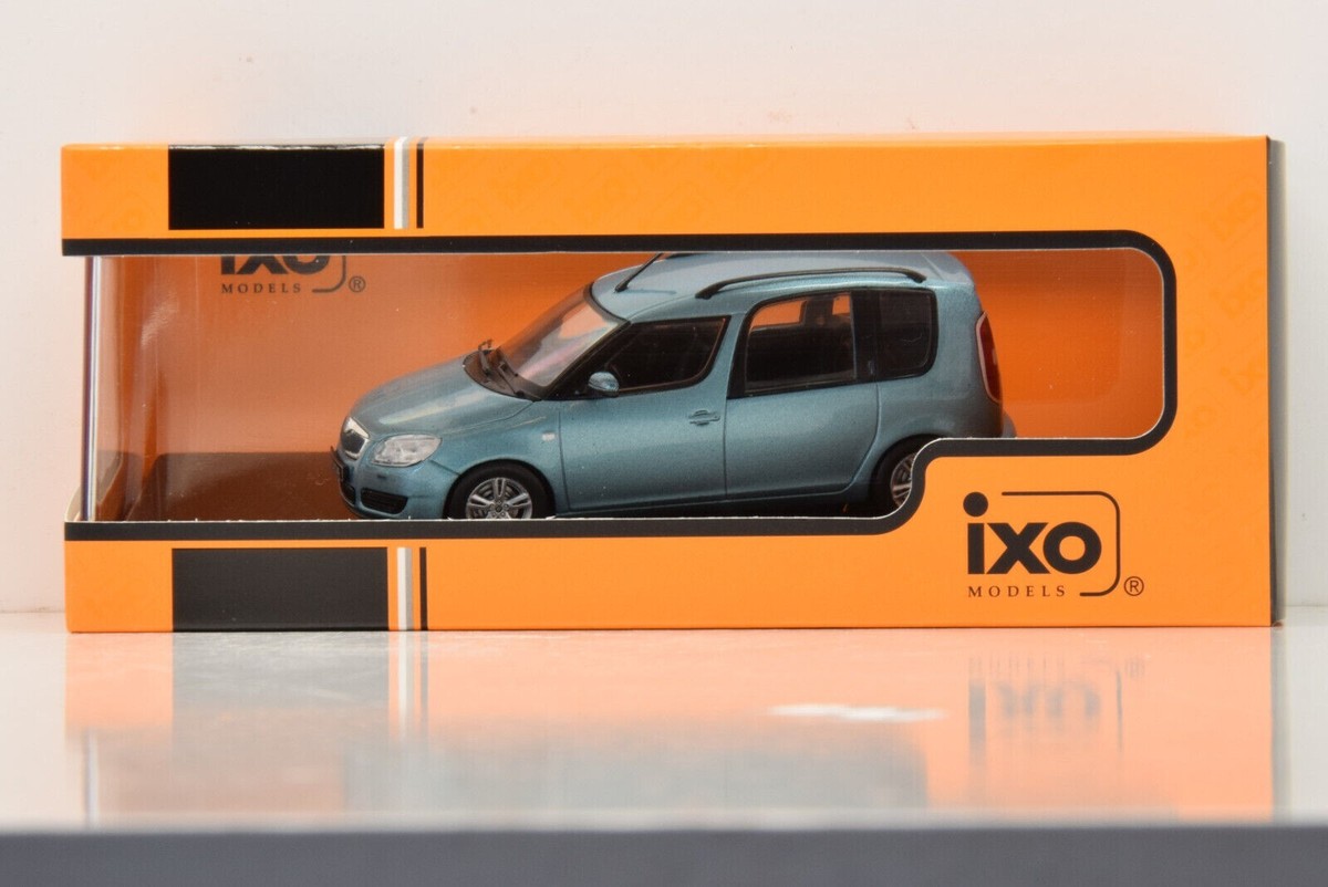 Skoda Roomster 2007 Blue Ixo CLC472N 1:43 Die Cast Metal Lhd