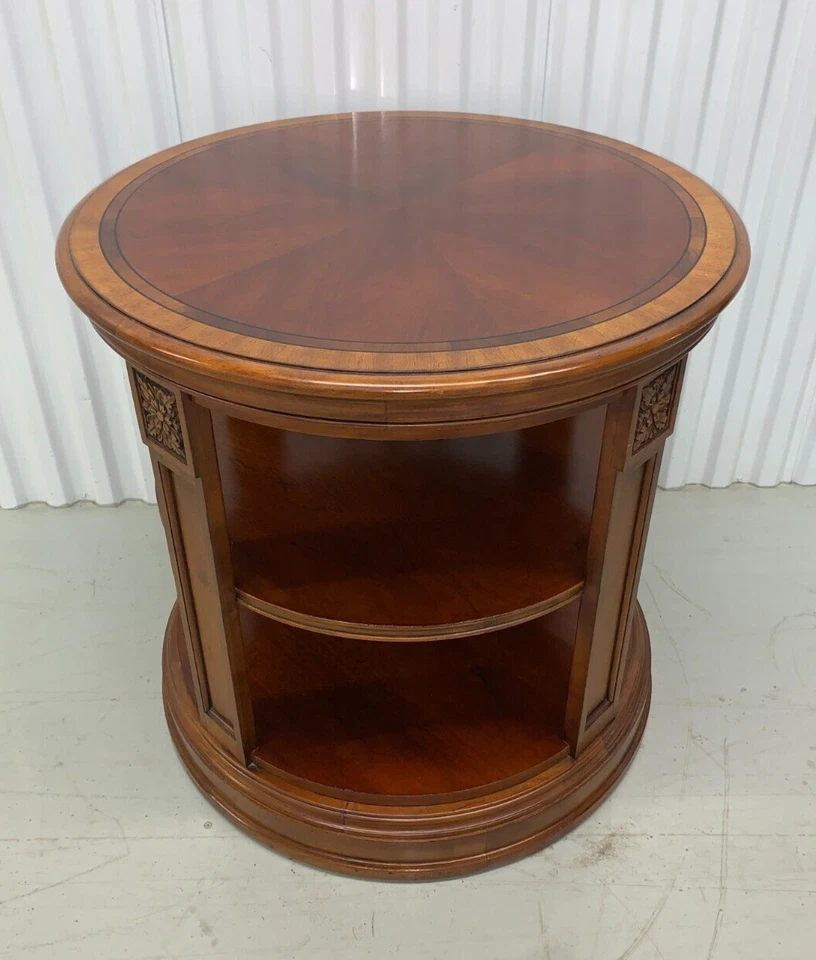 Ethan Allen Townhouse Seaver Library Round Table #30-8203 (A) - Image 2 of 4