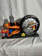 Hot Wheels Drive Drag Race Track Set
