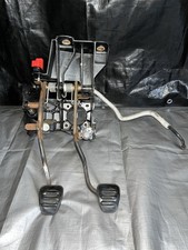 2005 - 2009 Ford Mustang Gt Manual Clutch Brake Complete Pedal Assembly Oem