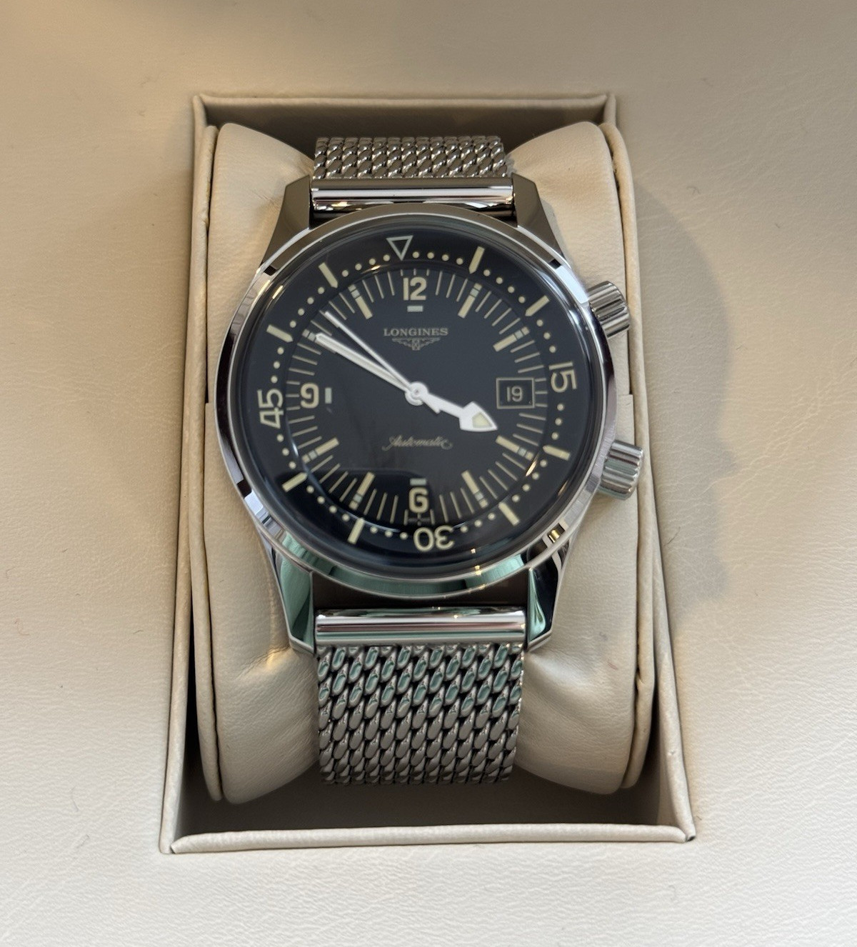 Longines Legend Diver 42mm Black Dial Auto Mesh 300m Date L3.674.4.50.6