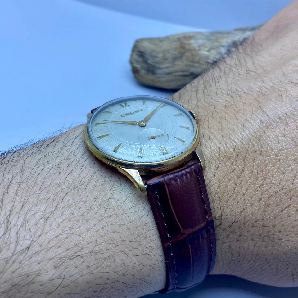 Reloj vintage años 50 CAUNY XL Jumbo para hombre cuerda manual enchapado en oro suizo nuevo de stock Foto 4 de 4