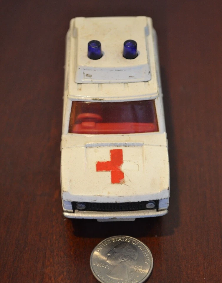 VINTAGE CORGI TOYS WHIZZWHEELS VIGILANT RANGE ROVER AMBULANCE GREAT BRITAIN - Image 2 of 4