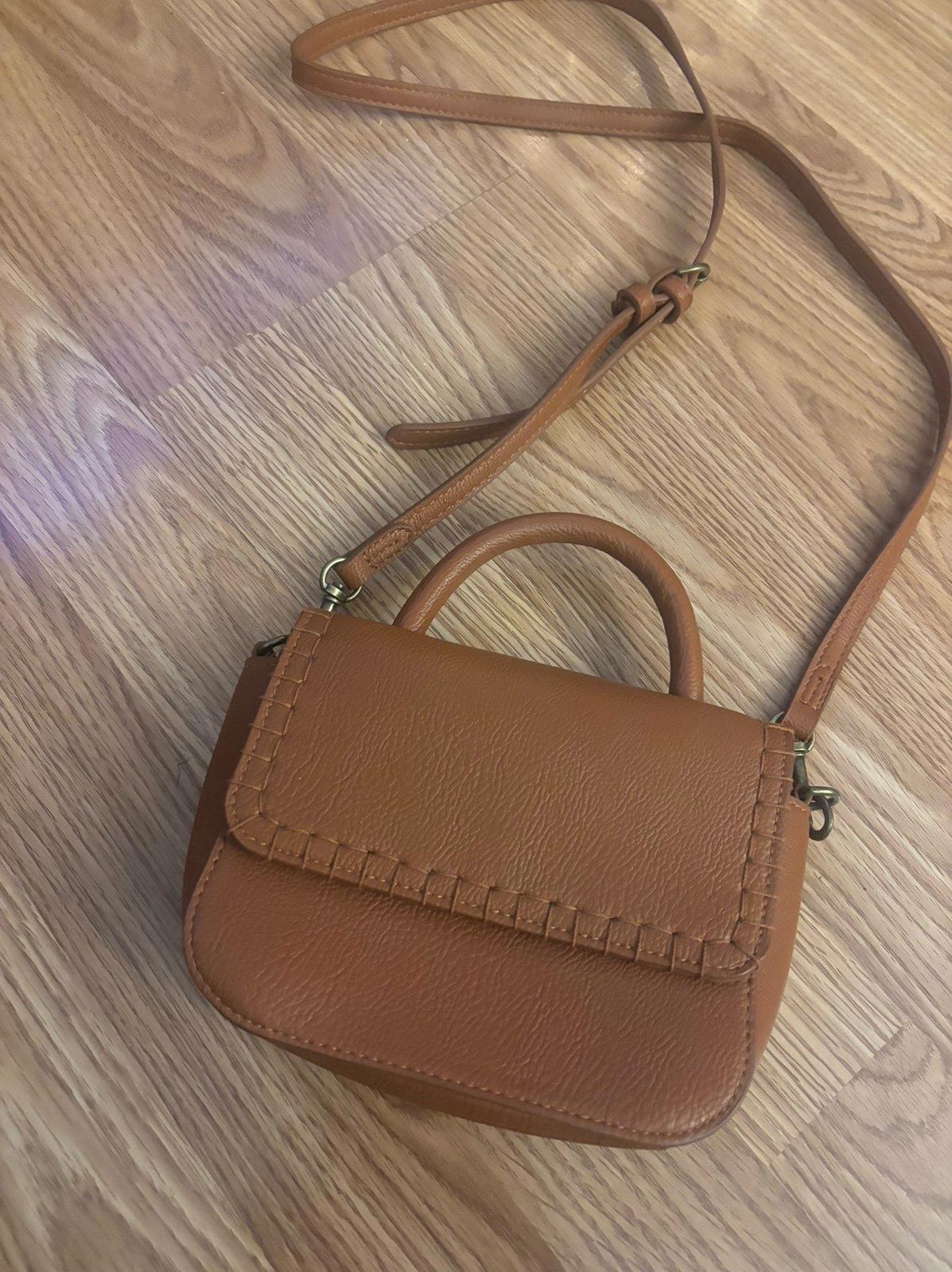 Universal Threads Crossbody - image 4