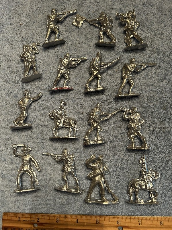(15) CIVIL WAR SOLDIERS (15) CAST METAL…