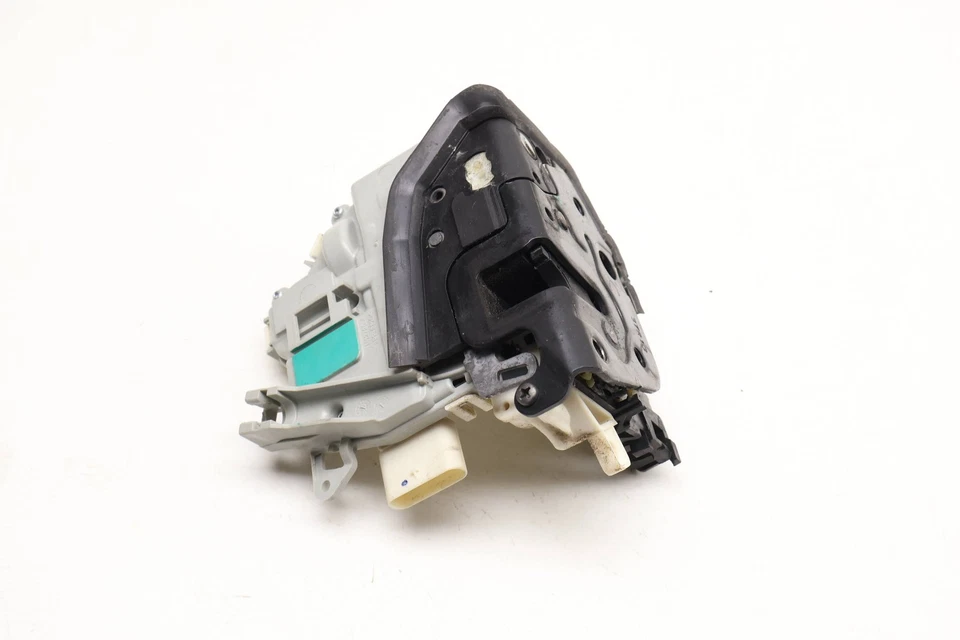 Porsche 918 Spyder 2015 - pestillo de puerta delantera derecha / actuador de bloqueo 8J1837016D Foto 3 de 4