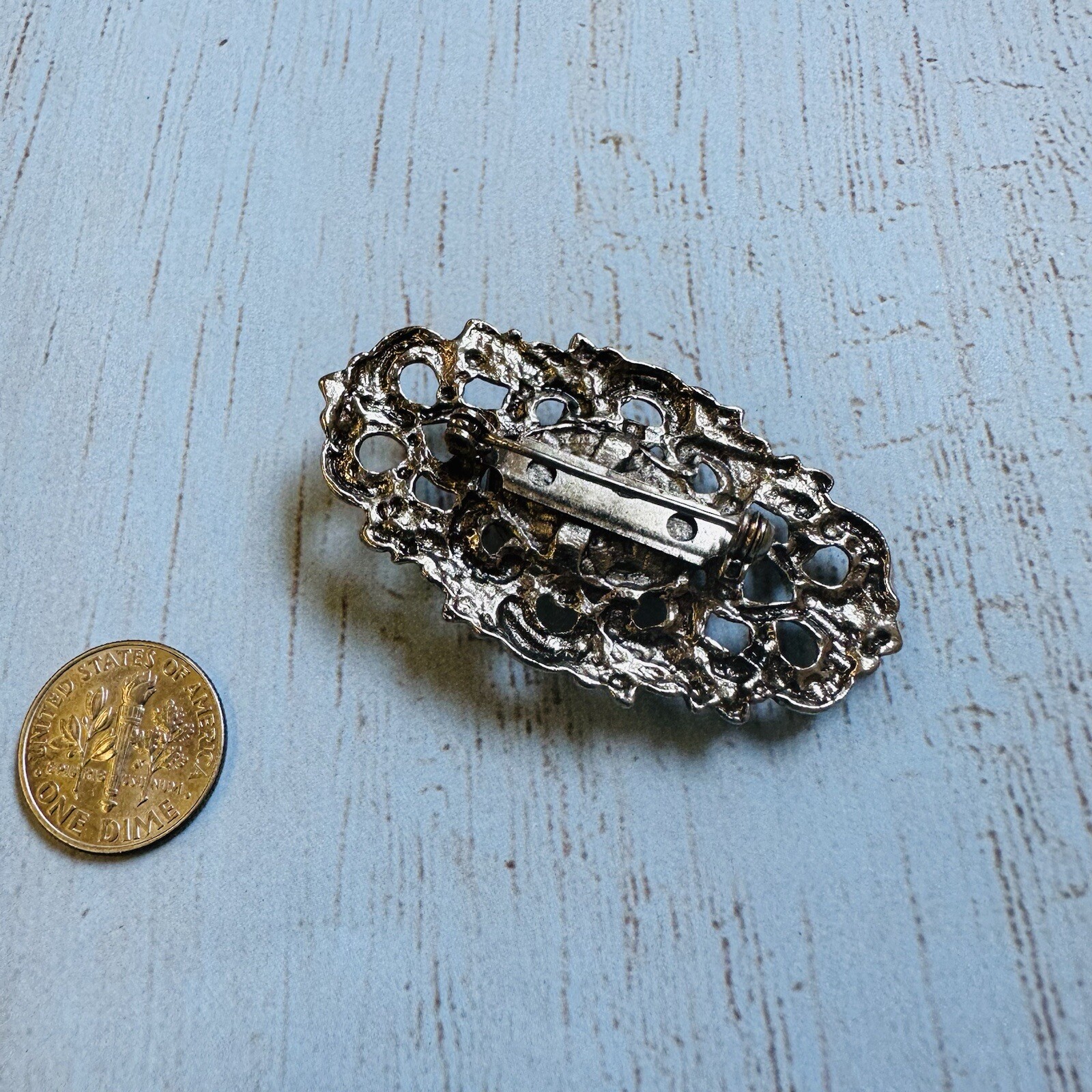 Silver Scroll Work Pearl Brooch - image 2