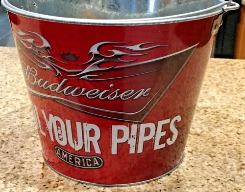 Budweiser FLAMES COOL YOUR PIPES AMERICA Metal Beer Bucket 5 Quart 2005 NEW - Imagen 5 de 8