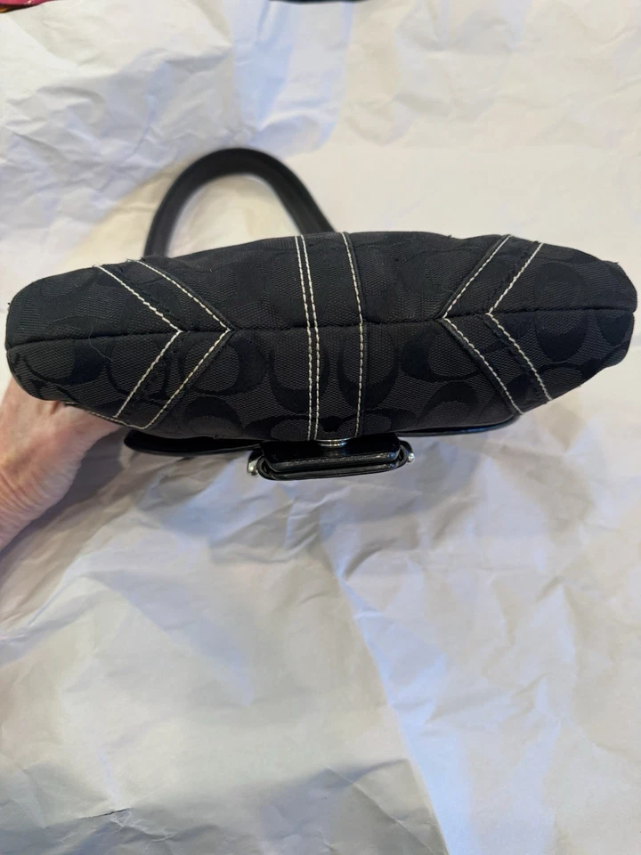 Coach 10297 Vintage Soho Black Signature C Canvas Shoulder Tote Bag COLLECTOR - Image 3 of 4