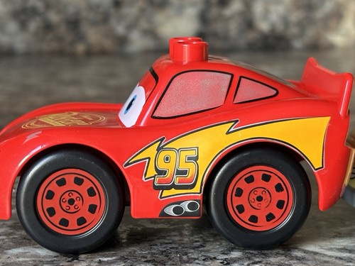 Lego Duplo Cars Minifigure Lightning McQueen & Luigi - Picture 5 of 13